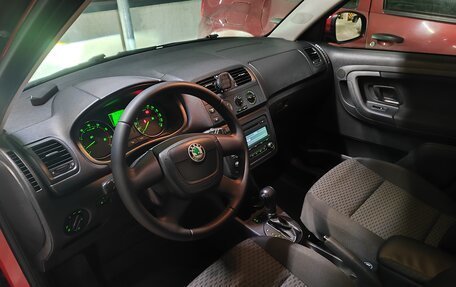 Skoda Fabia II, 2011 год, 1 100 000 рублей, 10 фотография