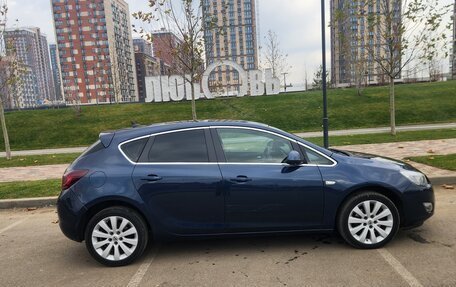 Opel Astra J, 2010 год, 720 000 рублей, 4 фотография