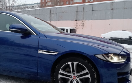 Jaguar XE I рестайлинг, 2018 год, 2 950 000 рублей, 5 фотография