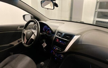 Hyundai Solaris II рестайлинг, 2016 год, 950 000 рублей, 12 фотография