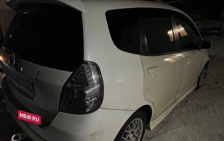 Honda Jazz I рестайлинг, 2004 год, 720 000 рублей, 3 фотография