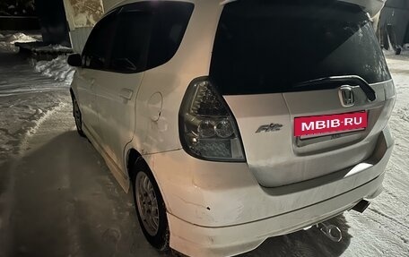 Honda Jazz I рестайлинг, 2004 год, 720 000 рублей, 4 фотография