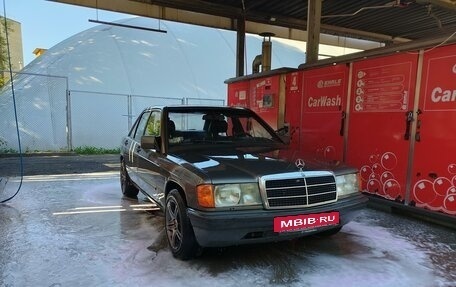 Mercedes-Benz 190 (W201), 1984 год, 280 000 рублей, 2 фотография