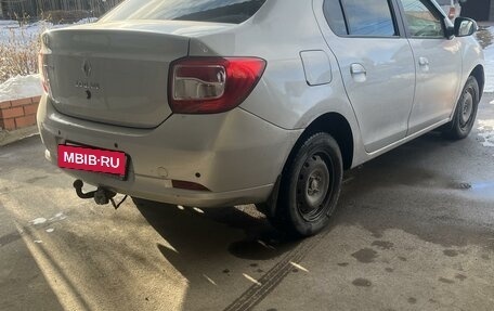 Renault Logan II, 2016 год, 850 000 рублей, 4 фотография