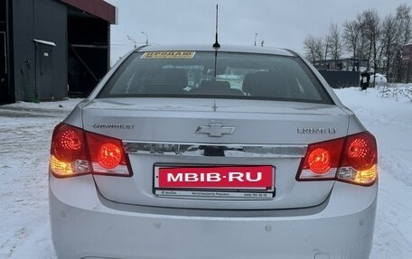 Chevrolet Cruze II, 2011 год, 825 000 рублей, 6 фотография