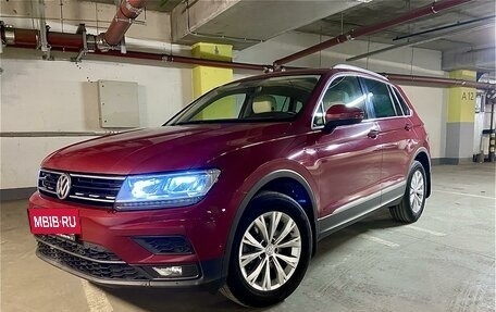 Volkswagen Tiguan II, 2017 год, 2 549 000 рублей, 8 фотография