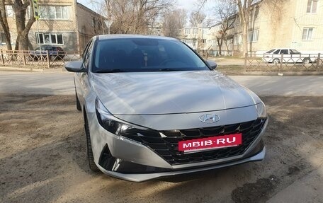 Hyundai Elantra, 2021 год, 2 300 000 рублей, 5 фотография