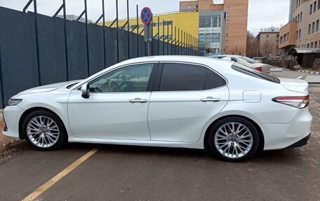 Toyota Camry, 2019 год, 2 150 000 рублей, 4 фотография