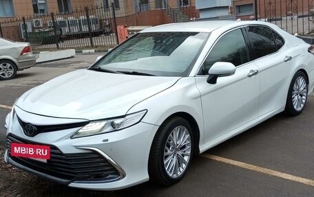 Toyota Camry, 2019 год, 2 150 000 рублей, 2 фотография