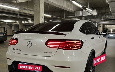 Mercedes-Benz GLC, 2017 год, 4 900 000 рублей, 4 фотография