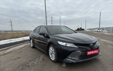 Toyota Camry, 2018 год, 2 870 000 рублей, 1 фотография