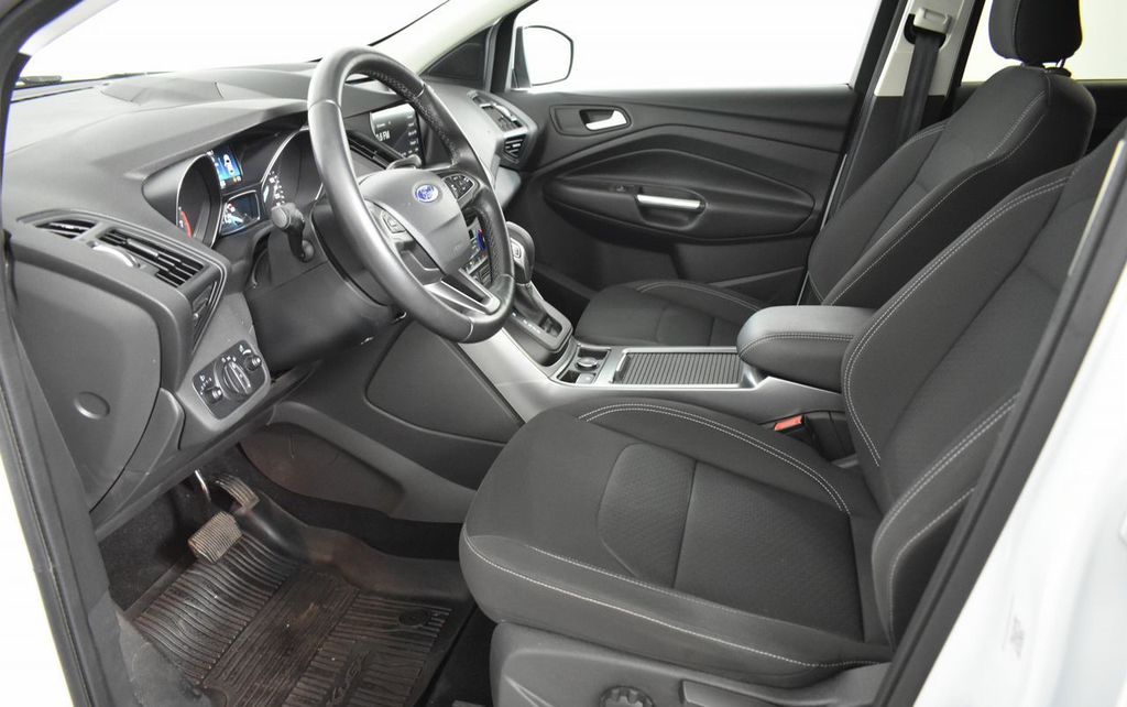 Ford Kuga, 2019 год, 1 599 000 рублей, 8 фотография