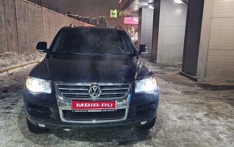 Volkswagen Touareg III, 2007 год, 1 050 000 рублей, 1 фотография