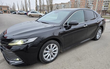 Toyota Camry, 2018 год, 3 150 000 рублей, 9 фотография