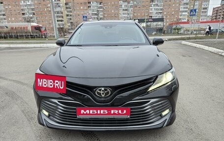 Toyota Camry, 2018 год, 3 150 000 рублей, 4 фотография