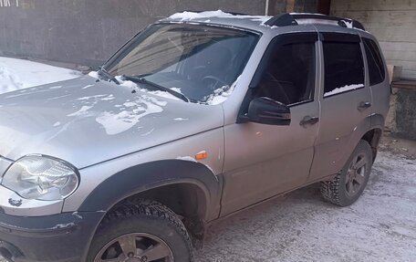 Chevrolet Niva I рестайлинг, 2010 год, 595 000 рублей, 2 фотография