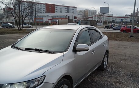 KIA Cerato III, 2010 год, 695 000 рублей, 2 фотография