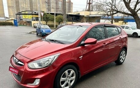 Hyundai Solaris II рестайлинг, 2013 год, 899 000 рублей, 1 фотография