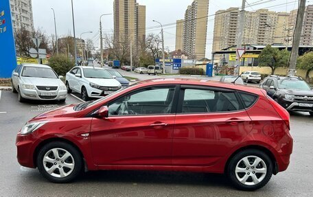 Hyundai Solaris II рестайлинг, 2013 год, 899 000 рублей, 2 фотография