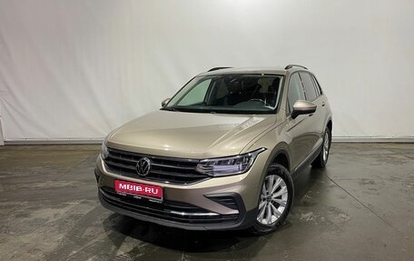 Volkswagen Tiguan II, 2020 год, 2 600 000 рублей, 1 фотография