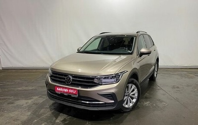 Volkswagen Tiguan II, 2020 год, 2 600 000 рублей, 1 фотография