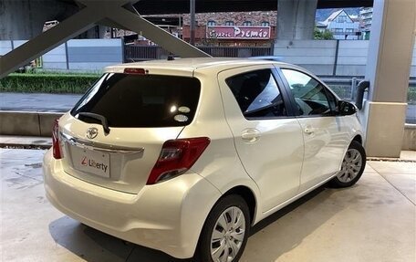 Toyota Vitz, 2015 год, 1 500 000 рублей, 6 фотография