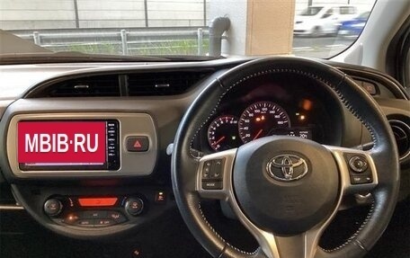 Toyota Vitz, 2015 год, 1 500 000 рублей, 11 фотография