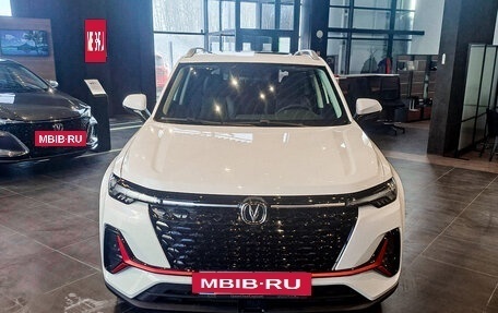 Changan CS35PLUS, 2023 год, 2 549 900 рублей, 2 фотография