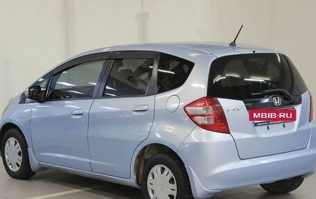 Honda Fit III, 2009 год, 690 000 рублей, 7 фотография