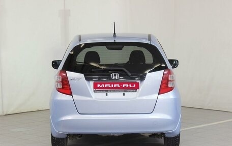 Honda Fit III, 2009 год, 690 000 рублей, 6 фотография