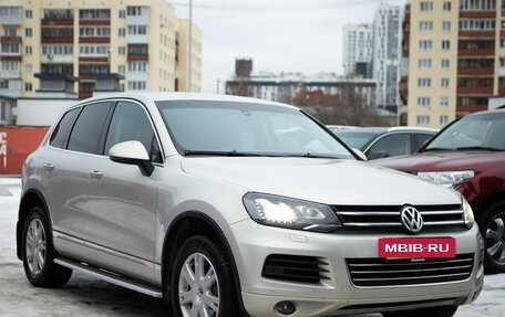 Volkswagen Touareg III, 2012 год, 1 975 000 рублей, 4 фотография