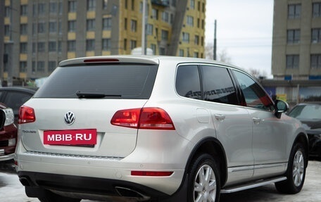 Volkswagen Touareg III, 2012 год, 1 975 000 рублей, 5 фотография