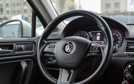 Volkswagen Touareg III, 2012 год, 1 975 000 рублей, 18 фотография