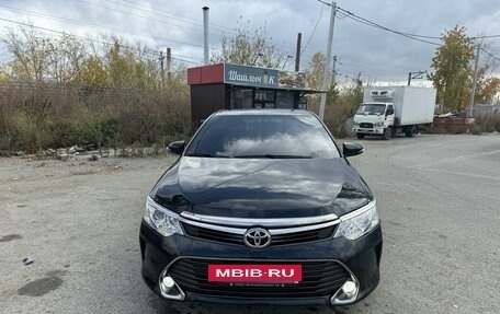 Toyota Camry, 2015 год, 2 070 000 рублей, 8 фотография