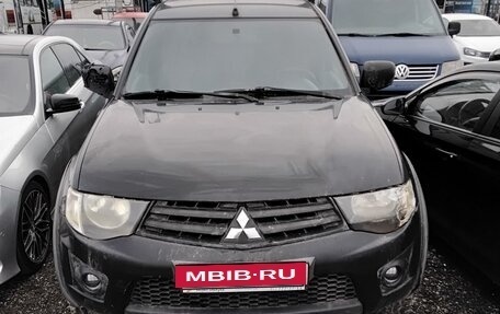 Mitsubishi L200 IV рестайлинг, 2012 год, 700 000 рублей, 2 фотография