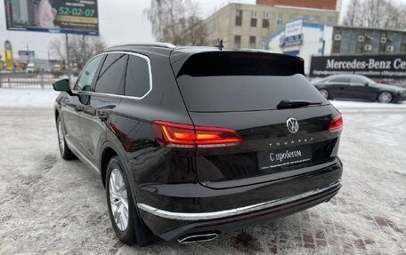 Volkswagen Touareg III, 2018 год, 3 800 000 рублей, 7 фотография