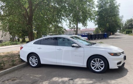 Chevrolet Malibu IX, 2018 год, 1 350 000 рублей, 2 фотография