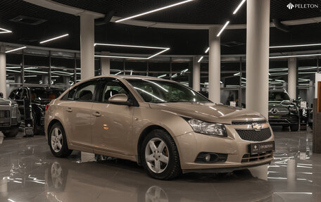 Chevrolet Cruze II, 2011 год, 640 000 рублей, 2 фотография