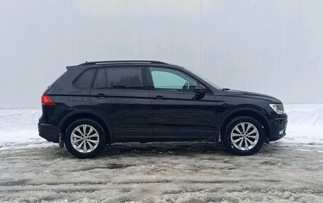 Volkswagen Tiguan II, 2020 год, 2 150 000 рублей, 4 фотография