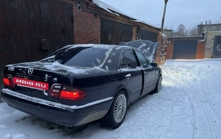 Mercedes-Benz E-Класс, 1996 год, 429 000 рублей, 9 фотография