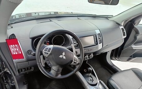 Mitsubishi Outlander III рестайлинг 3, 2012 год, 1 800 000 рублей, 23 фотография