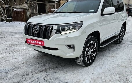 Toyota Land Cruiser Prado 150 рестайлинг 2, 2018 год, 5 450 000 рублей, 8 фотография