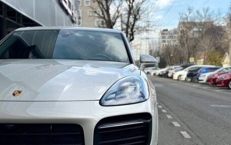 Porsche Cayenne III, 2022 год, 13 490 000 рублей, 9 фотография