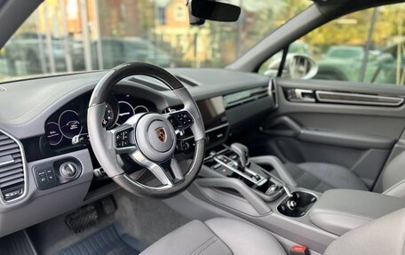 Porsche Cayenne III, 2022 год, 13 490 000 рублей, 14 фотография