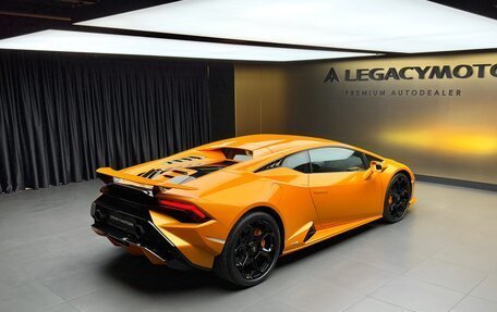 Lamborghini Huracán, 2024 год, 34 990 000 рублей, 4 фотография