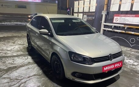 Volkswagen Polo VI (EU Market), 2012 год, 750 000 рублей, 4 фотография