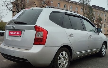 KIA Carens III (RP), 2008 год, 750 000 рублей, 2 фотография