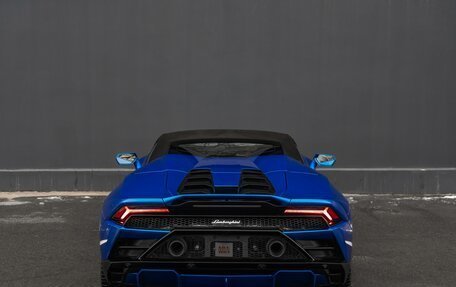 Lamborghini Huracán, 2020 год, 31 000 000 рублей, 7 фотография