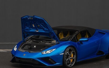 Lamborghini Huracán, 2020 год, 31 000 000 рублей, 8 фотография