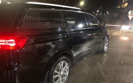 KIA Carnival III, 2019 год, 3 500 000 рублей, 5 фотография